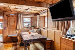 تناول الطعام