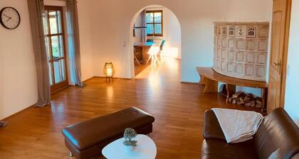 Ferienhaus "Adlerhorst" mit privater Terrasse, Balkon und WLAN