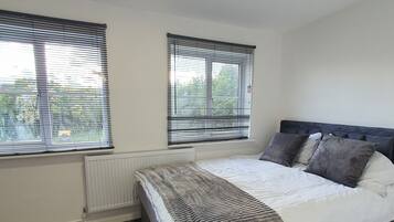 2 bedrooms, iron/ironing board, WiFi, bed sheets