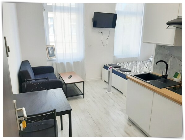 1 chambre, fer et planche à repasser, Wi-Fi, draps fournis