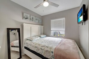 3 Schlafzimmer, Schreibtisch, Bügeleisen/Bügelbrett, kostenloses WLAN