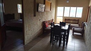 2 chambres, draps fournis