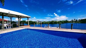 Family Apartment, 3 Bedrooms, Bay View, Beachfront | Private pool - Waterfront Sunset Apt Fantasy Island (Nadi)