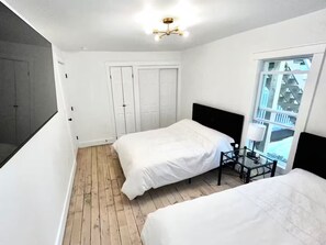 4 Schlafzimmer, Schreibtisch, Bügeleisen/Bügelbrett, kostenloses WLAN