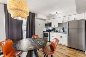 Private kitchen - Fashion Square Apt4|SWVillage|Scottsdale|8Plex (Scottsdale)