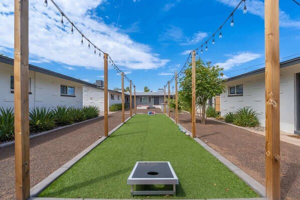 Property grounds - Fashion Square Apt4|SWVillage|Scottsdale|8Plex (Scottsdale)