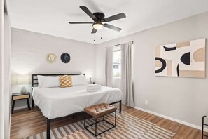Iron/ironing board, WiFi - Fashion Square Apt2|SWVillage|Scottsdale|8Plex (Scottsdale)
