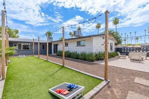 Outdoor dining - Across the Street Apartment 2 | 8 Plex units (Scottsdale)