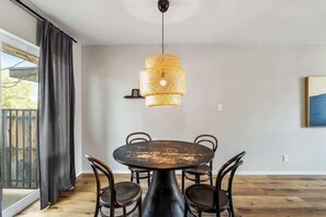 Dining - Fashion Square Apt5|SWVillage|Scottsdale|8Plex (Scottsdale)