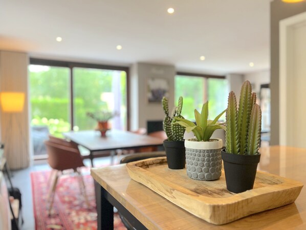 Dining - Beautiful detached house in the middle of the woods (Rekem)