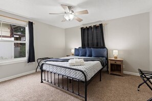 3 soverom, strykejern/-brett, wi-fi og sengetøy