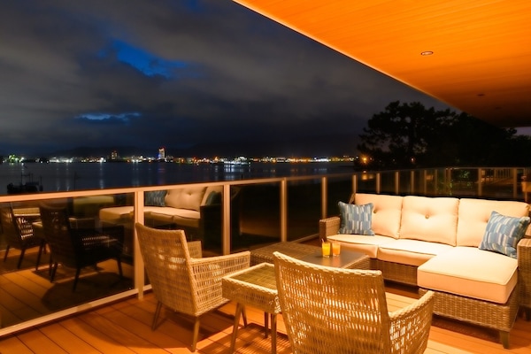 Luxury-Apartment, Nichtraucher, Meerblick | Terrasse/Patio