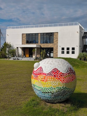 Exterior - 'Ulalena (Shizuoka)
