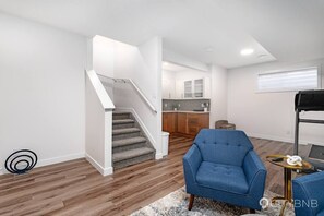 تلفزيون، مكتب