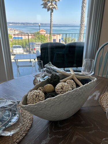 10 Steps to the Sand…Capitola Beach Front at the mouth of the Wharf-Pet Friendly