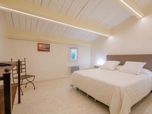 4 bedrooms, WiFi