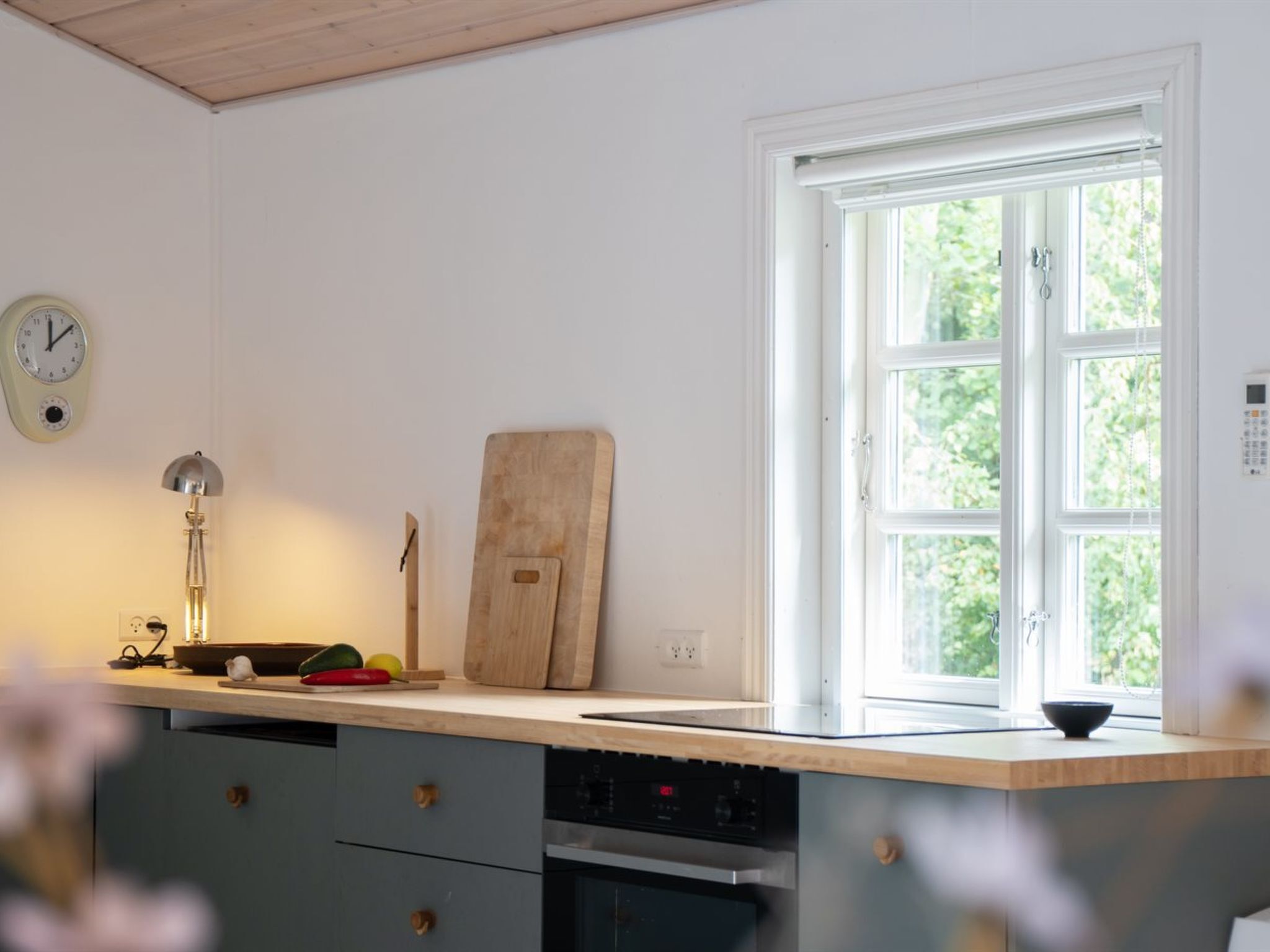 Kühlschrank, Ofen, Geschirrspüler, Hochstuhl