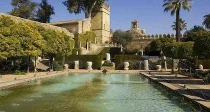 Mezquita House Free Parking