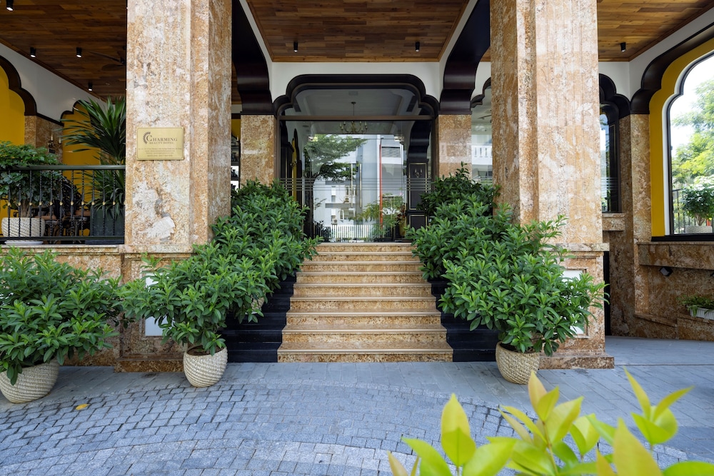 Charming Beauty Hotel