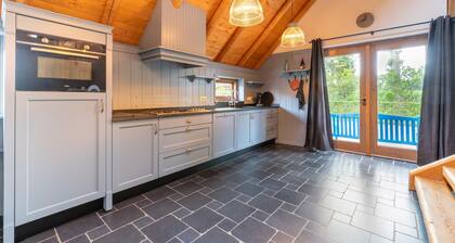 Holiday Home in Reest Valley near Forest & Pond