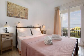 Free WiFi, bed sheets - Studio Apartment 'Yiannis  4' with Sea View, Wi-Fi and Air Conditioning (Zakynthos)