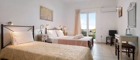 WiFi (無料)、ベッドシーツ