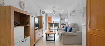 Appartamento 'Casa Pera' con terrazza privata e Wi-Fi