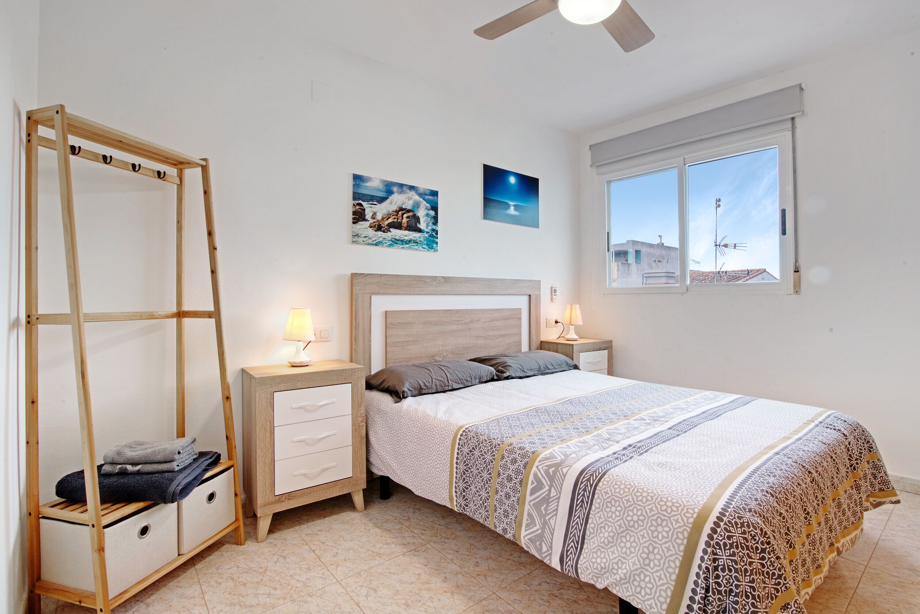 2 slaapkamers, een strijkplank/strijkijzer, gratis wifi, beddengoed