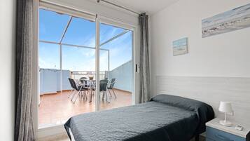 2 habitaciones, tabla de planchar con plancha y wifi gratis