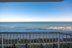Property grounds - Tranquil Oceanfront Haven  King Bed, Sleeps 4 (Myrtle Beach)