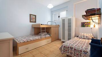 2 quartos, ferros/tábuas de passar roupa, Wi-Fi de cortesia