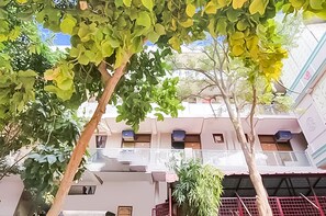 Exterior - Roomshala 121 Hotel Classic (New Delhi)