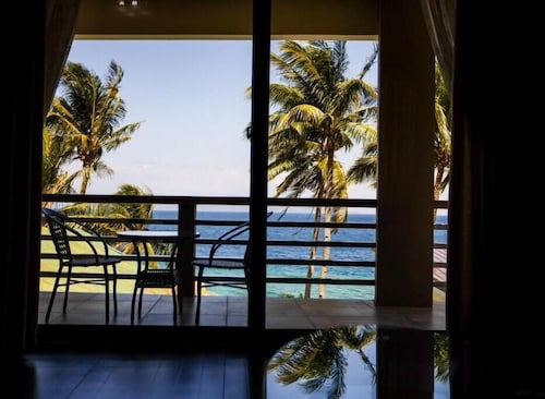 Minshuku KCS Hotel and Restaurant 