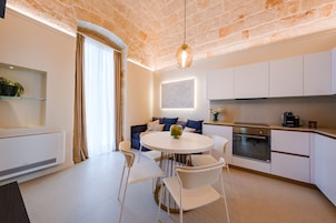 Appartamento Classic, 1 camera da letto, cucina, vista città | Cucina privata