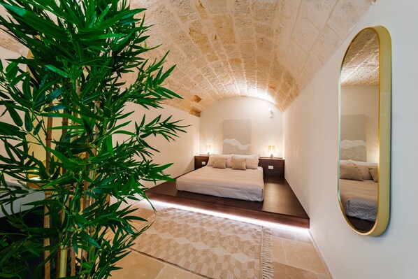 Basic Apartment, 1 Bedroom, Kitchenette | 1 bedroom, free WiFi, bed sheets - Palazzo Clemente (Monopoli)