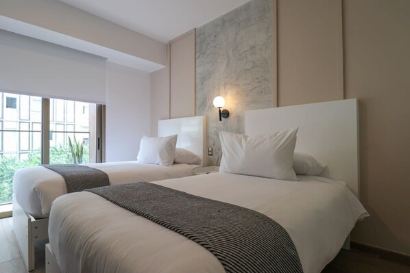 2 bedrooms, desk, iron/ironing board, WiFi