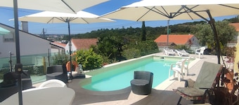 "Festina Lente" means: hurry slowly
Nature, sun, tranquility! De stress & relax.