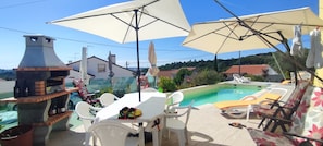 Outdoor dining - "Festina Lente" means: hurry slowly
Nature, sun, tranquility! De stress & relax. (Leiria)