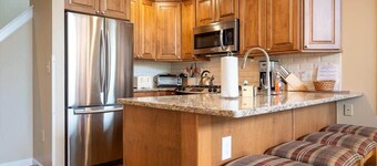 3-BR Mountain Cottage at Okemo Mt.