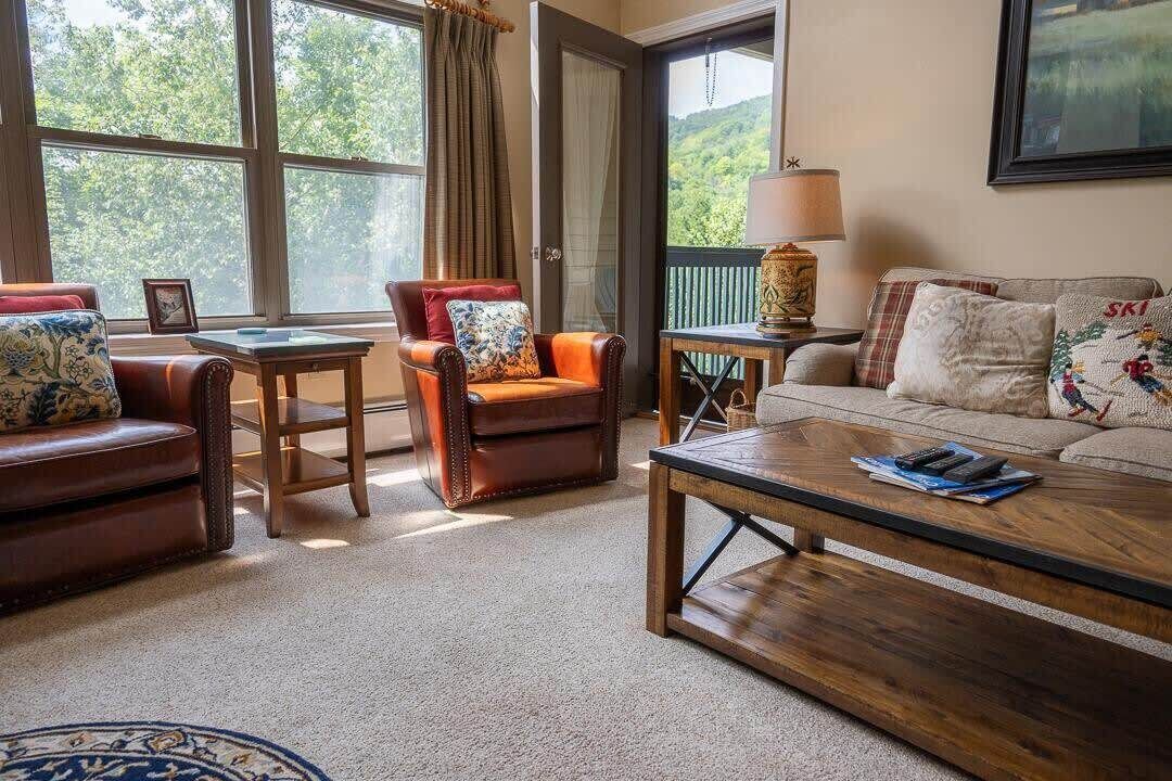 Mountain 3-BR Cottage at Winterplace