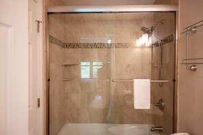 Shower, hair dryer, towels - 3-BR Mountain Cottage at Okemo Mt. (Ludlow)