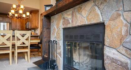 3-BR Mountain Cottage at Okemo Mt.