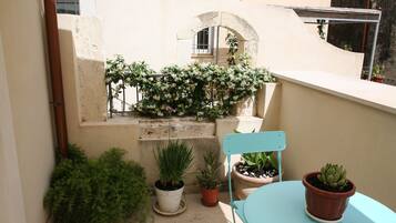 Comfort Condo | Pemandangan dari bilik