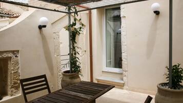 Comfort Duplex | Terrace/patio