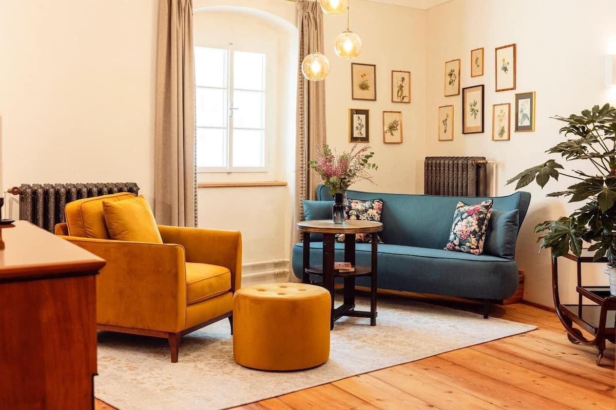 Romantic Apartment | Blackout drapes, iron/ironing board (on request), WiFi (free)