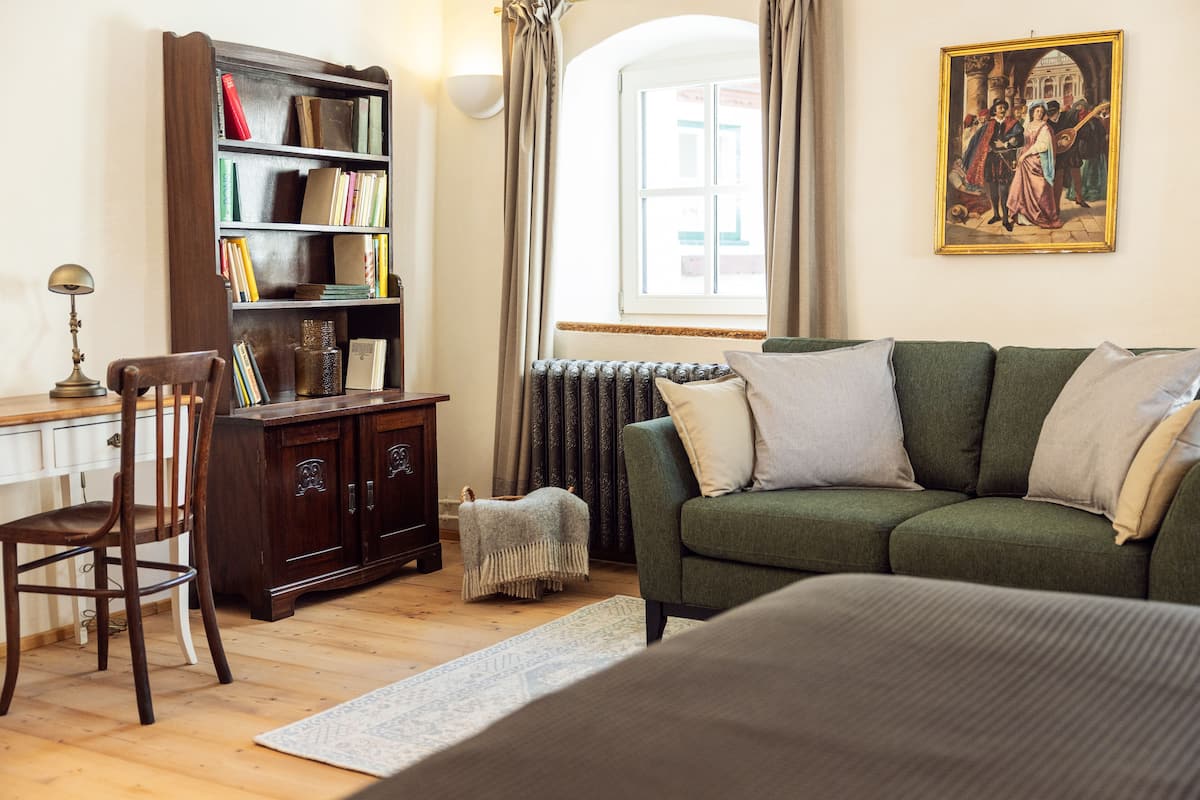 Standard Apartment | Blackout drapes, iron/ironing board (on request), WiFi (free)