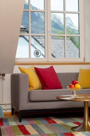 ستائر تعتيم ومكواة/لوح كي وواي فاي مجانًا وملاءات أسرّة