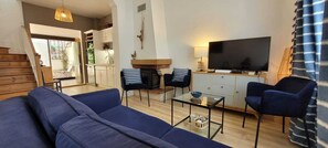 Flat-screen TV - townhouse with patio, ideal family with 2 children, 2 mn walk from citycenter (Trouville-sur-Mer)