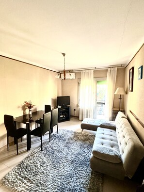 Smart TV - Cozy apartment near of the sea (Barcelona)