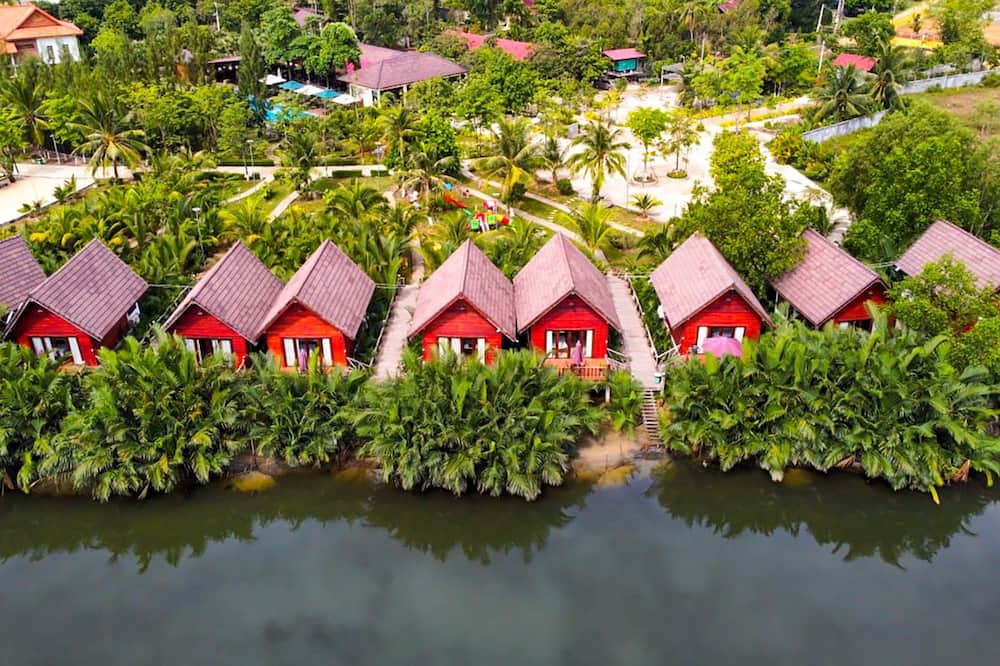 Lodge Moni Essara Kompot